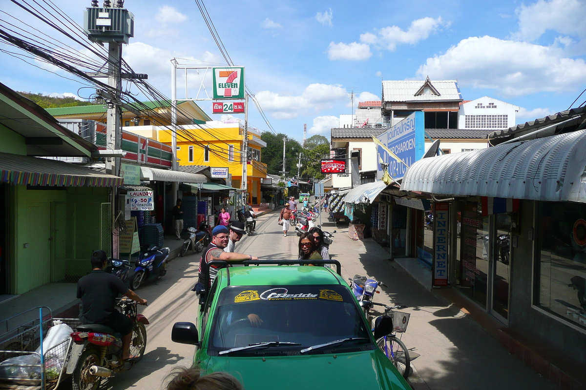 รูปถ่าย ไทย(Thailand) เกาะเสม็ด(Ko Samet) หมู่บ้านเสม็ด(Samet Village) 2009-01 39