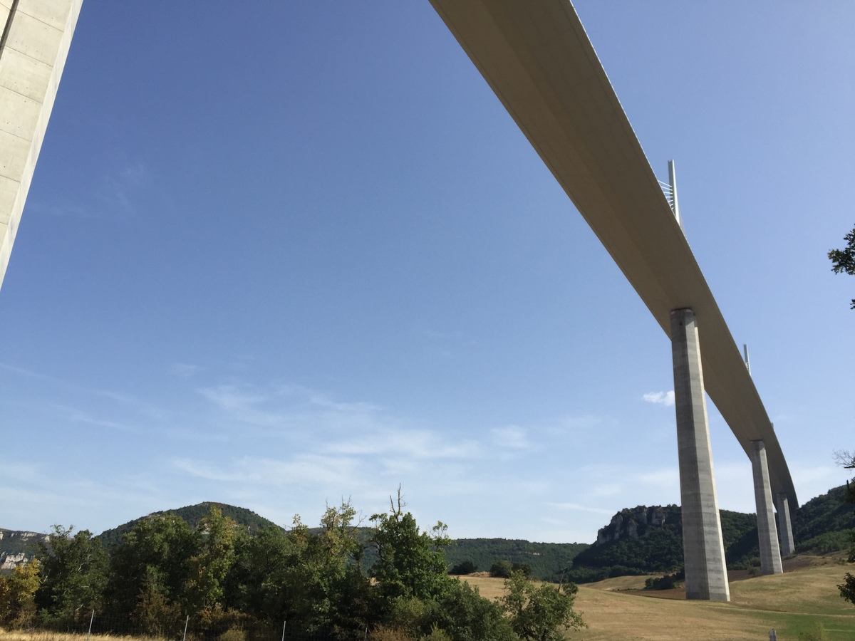 รูปถ่าย ฝรั่งเศส(France) สะพานมีโย(Viaduc de Millau) 2017-08 0