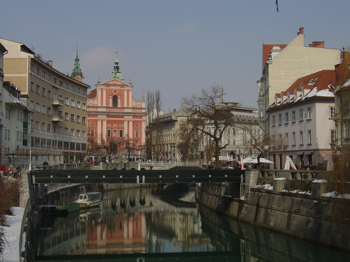 รูปถ่าย สโลวีเนีย(Slovenia) ลีอูบลีอานา(Ljubljana) 2005-03 41