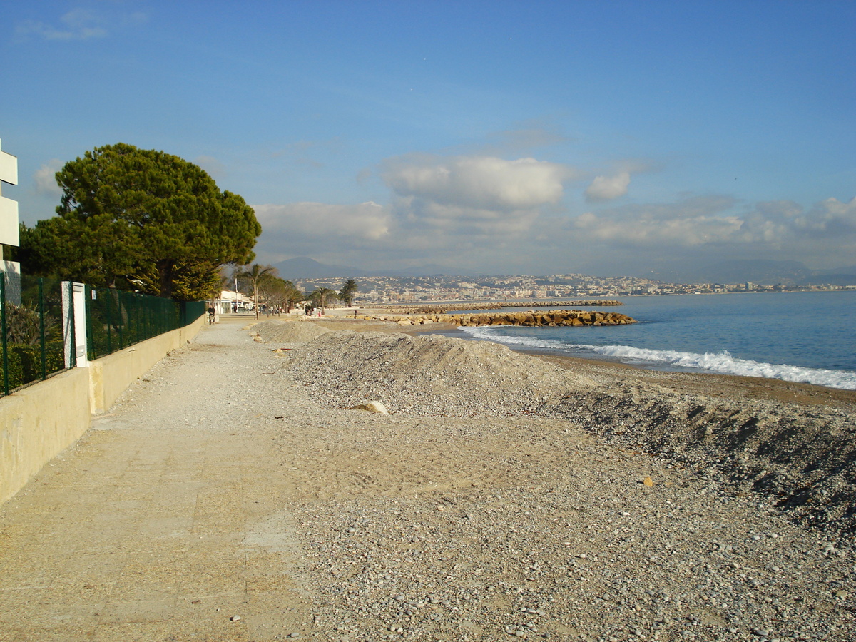 รูปถ่าย ฝรั่งเศส(France) วีลเนิฟ-ลูแบ(Villeneuve Loubet) หาดวีลเนิฟ-ลูแบ(Villeneuve Loubet Beach) 2007-01 26