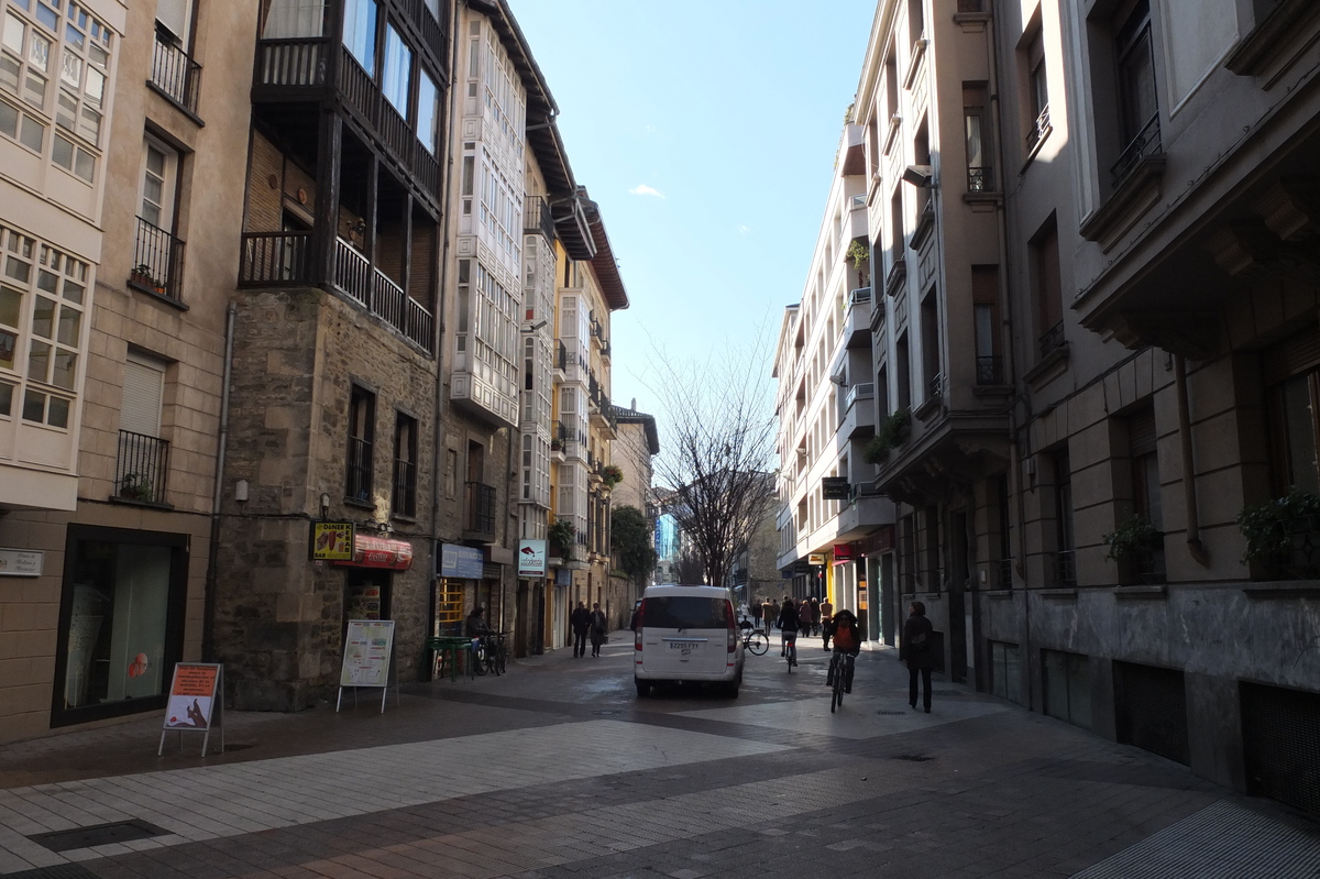 รูปถ่าย สเปน(Spain) บิโตเรีย-กัสเตซ(Vitoria Gasteiz) 2013-01 81