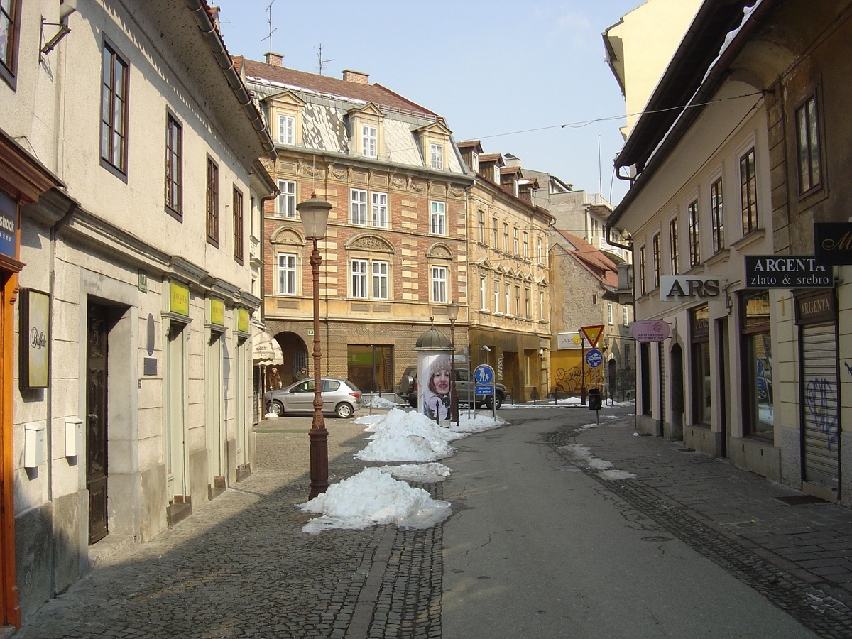 รูปถ่าย สโลวีเนีย(Slovenia) ลีอูบลีอานา(Ljubljana) 2005-03 18