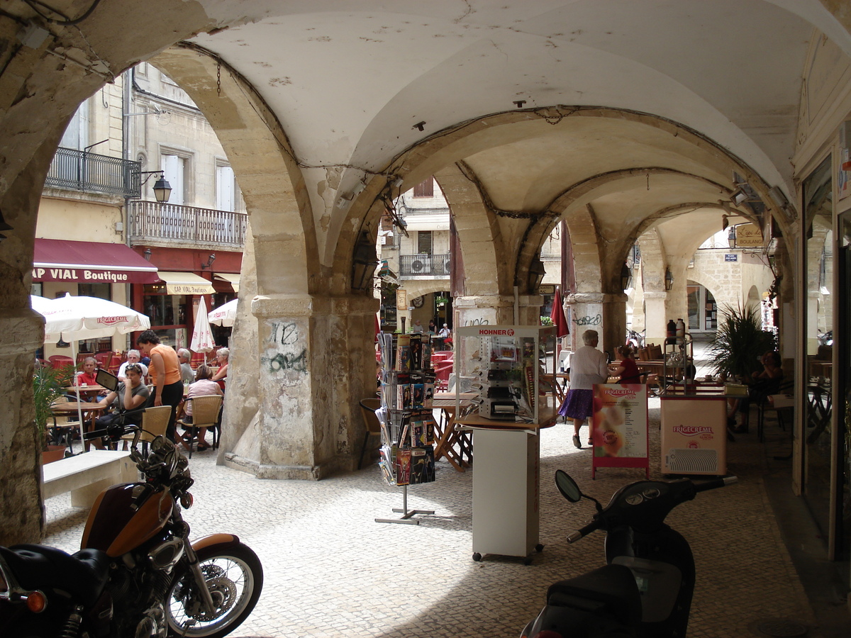 รูปถ่าย ฝรั่งเศส(France) โซเมียร์(Sommieres) 2006-06 32