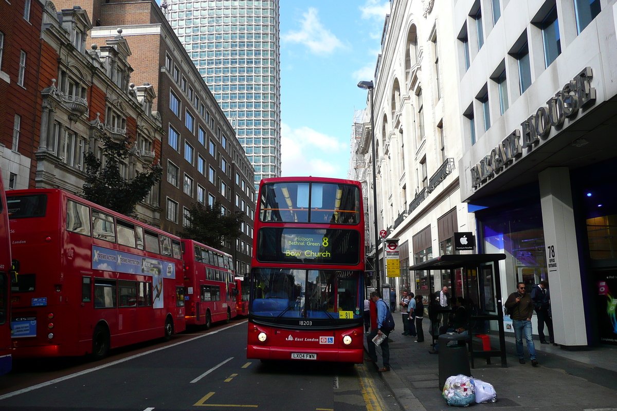 รูปถ่าย อังกฤษ(United Kingdom) ลอนดอน(London) ถนนนิวออกซ์ฟอร์ด(New Oxford Street) 2007-09 15