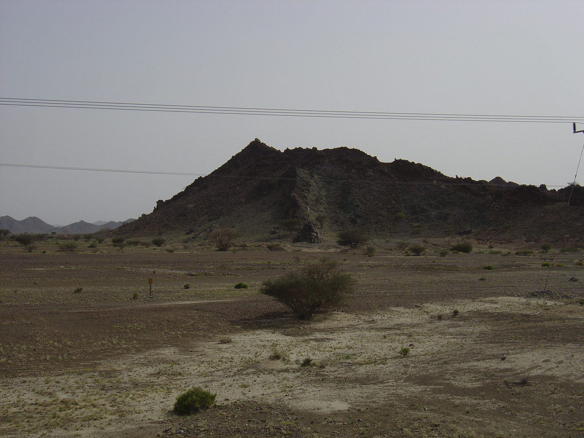 รูปถ่าย โอมาน(Oman) จากบูไรมิไปถนนโซฮาร์(Buraimi to Sohar road) 2005-03 12