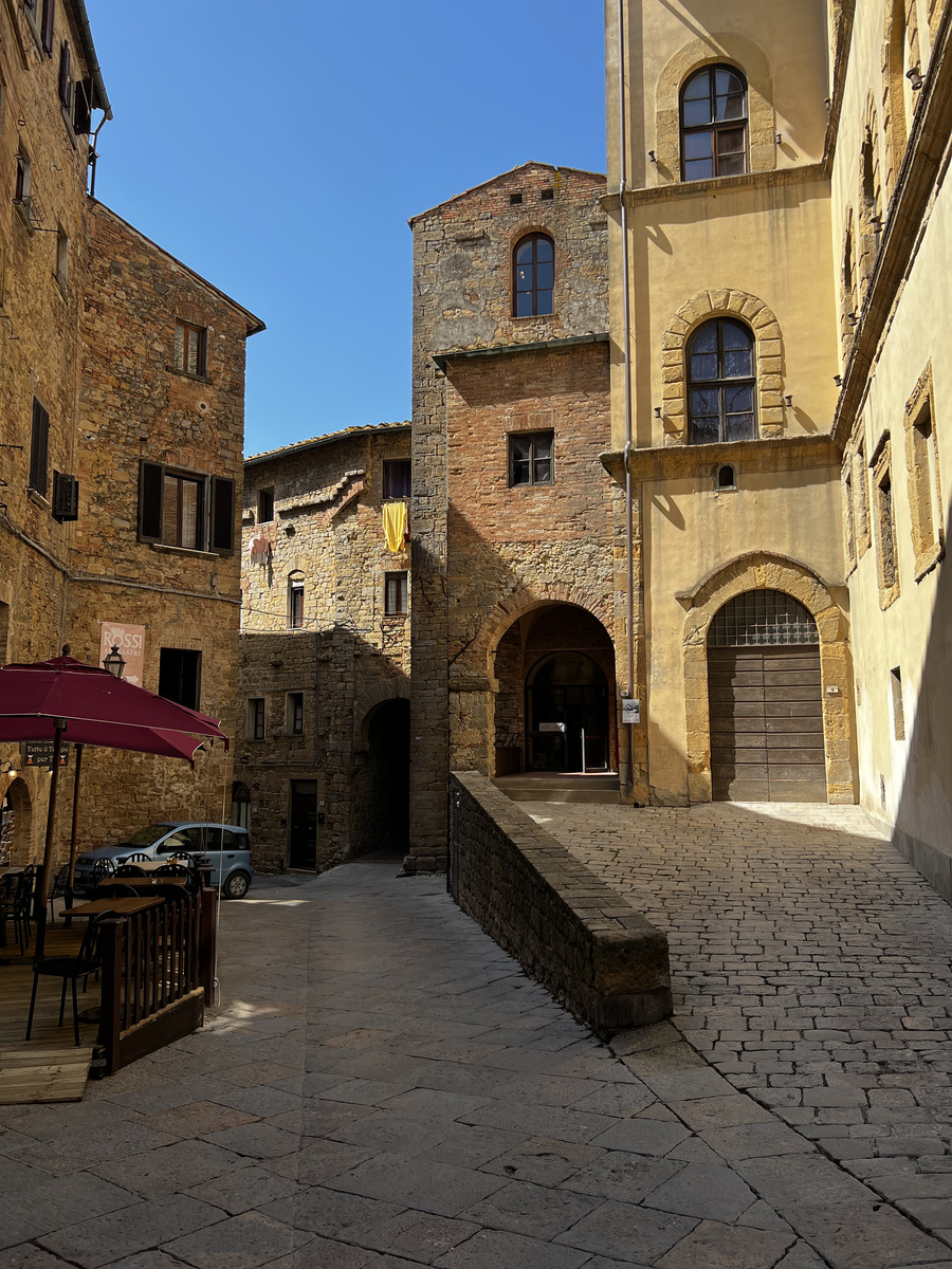 รูปถ่าย อิตาลี(Italy) วอลแตร์รา(Volterra) 2022-05 17