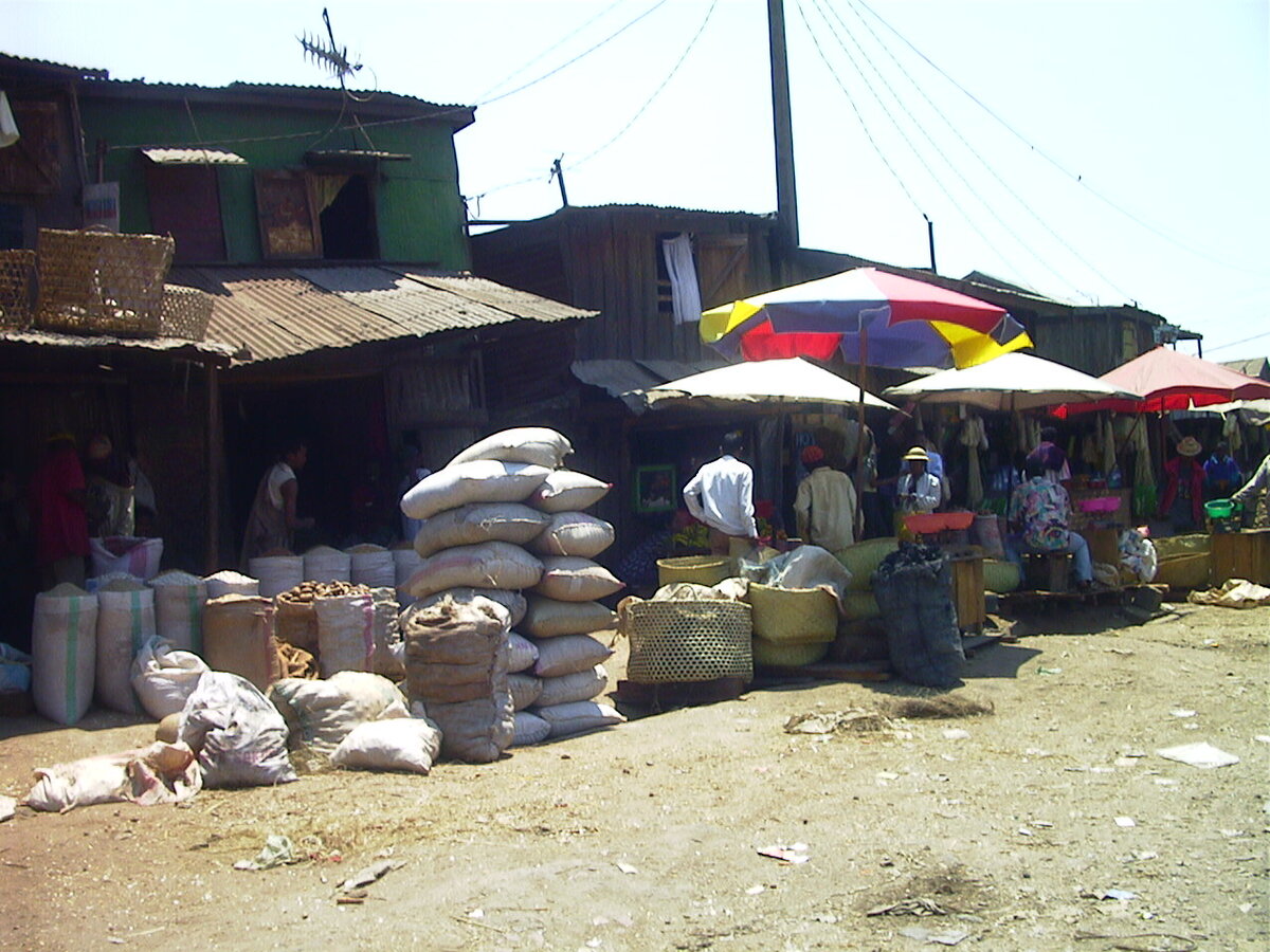 รูปถ่าย มาดากัสการ์(Madagascar) อัตนานาริโว(Antananarivo) 1999-10 6