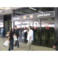 รูปถ่าย สหรัฐอาหรับเอมิเรตส์(United Arab Emirates) ดูไบ(Dubai) สนามบินดูไบ(Dubai International Airport) 2005-11 0