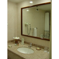 รูปถ่าย จอร์แดน(Jordan) เปตร้า(Petra) โรงแรมเมอเวนพิค(Movenpick Hotel) 2004-10 27