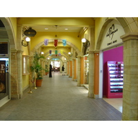 รูปถ่าย สหรัฐอาหรับเอมิเรตส์(United Arab Emirates) ดูไบ(Dubai) ห้างเมอร์กาโต(Mercato shopping mall) 2005-11 5