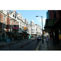 รูปถ่าย อังกฤษ(United Kingdom) ลอนดอน(London) ถนนแชฟตส์เบอรี(Shaftesbury Avenue) 2007-09 70