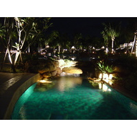 รูปถ่าย ไทย(Thailand) เขาหลัก(Khao Lak) โรงแรมเลอเมอริเดียน เขาหลัก(Meridien Khao Lak Hotel) สีสันกลางคืน(By Night) 2005-12 25