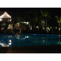 รูปถ่าย ไทย(Thailand) เขาหลัก(Khao Lak) โรงแรมเลอเมอริเดียน เขาหลัก(Meridien Khao Lak Hotel) สีสันกลางคืน(By Night) 2005-12 8