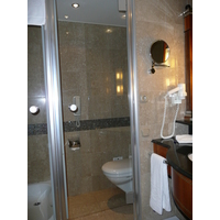 รูปถ่าย ฮังการี(Hungary) บูดาเปสต์(Budapest) โรงแรมเคมพินสกี้ คอร์วินุส(Kempinski Hotel Corvinus) 2007-06 11