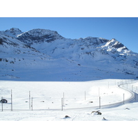 รูปถ่าย สวิสเซอร์แลนด์(Switzerland) จากปอนเตรซีนาไปลาโกเบียนโก(From Pontresina to Lago Bianco) 2007-01 68