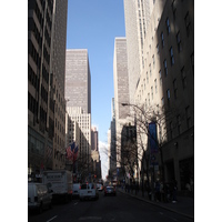 รูปถ่าย สหรัฐอเมริกา(United States) นิวยอร์ก(New York) ตามถนนฟิฟท์อเวนิว(down the 5th Avenue) 2006-03 20