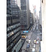 รูปถ่าย สหรัฐอเมริกา(United States) นิวยอร์ก(New York) ตามถนนฟิฟท์อเวนิว(down the 5th Avenue) 2006-03 8