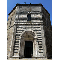 รูปถ่าย อิตาลี(Italy) วอลแตร์รา(Volterra) 2022-05 14