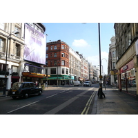 รูปถ่าย อังกฤษ(United Kingdom) ลอนดอน(London) ถนนแชฟตส์เบอรี(Shaftesbury Avenue) 2007-09 30