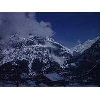 รูปถ่าย สวิสเซอร์แลนด์(Switzerland) กรินเดลวัลด์(Grindelwald) 1999-04 15