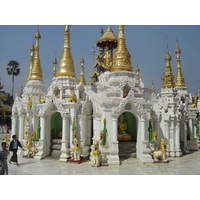 รูปถ่าย พม่า(Myanmar) ย่างกุ้ง(Yangon) พระมหาเจดีย์ชเวกากอง(Shwedagon Pagoda) 2005-01 44