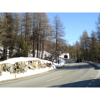 รูปถ่าย สวิสเซอร์แลนด์(Switzerland) จากปอนเตรซีนาไปลาโกเบียนโก(From Pontresina to Lago Bianco) 2007-01 84