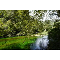 รูปถ่าย ฝรั่งเศส(France) ฟงแตน-เดอ-โวกลูซ(Fontaine-de-Vaucluse) 2017-08 1