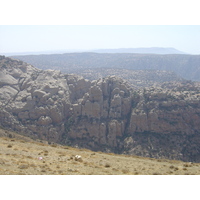 รูปถ่าย จอร์แดน(Jordan) ถนนจากเปตราไปดานา(Petra to Dana road) 2004-10 7