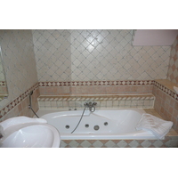 รูปถ่าย ฝรั่งเศส(France) โบแกร์(Beaucaire) โรงแรมเลด็อกตริแนร์(Les Doctrinaires Hotel) 2008-04 21