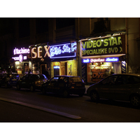 รูปถ่าย ฝรั่งเศส(France) ปารีส(Paris) ปิกาลยามค่ำคืน(Pigalle by night) 2007-07 0