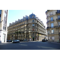 รูปถ่าย ฝรั่งเศส(France) ปารีส(Paris) คุ้มที่ 8(8th Arrondissement) ถนนแร็มบรันต์(Rue Rembrandt) 2007-09 11