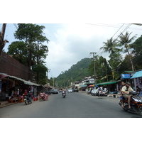 รูปถ่าย ไทย(Thailand) เกาะช้าง(Ko Chang) ถนนบนเกาะ(Island road) 2011-02 78