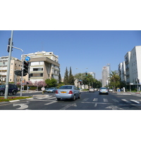 รูปถ่าย อิสราเอล(Israel) เทลอาวีฟ(Tel Aviv) ถนนจาบอตินสกี(Jabotinsky Street) 2007-06 8