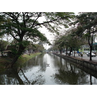 รูปถ่าย ไทย(Thailand) เชียงใหม่(Chiang Mai) ข้างในคุเมืองเชียงใหม่(Inside Canal) ถนนบำรุงบุรี(ในคูเมือง)(Bamrungburi road (Canal)) 2006-04 6
