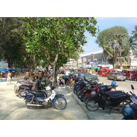 รูปถ่าย ไทย(Thailand) ภูเก็ต(Phuket) ป่าตอง(Patong) ถนนเลียบชายหาด(Beach Road) 2005-12 0