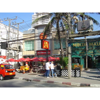 รูปถ่าย ไทย(Thailand) ภูเก็ต(Phuket) ป่าตอง(Patong) ถนนเลียบชายหาด(Beach Road) 2005-12 4