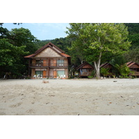 รูปถ่าย ไทย(Thailand) เกาะช้าง(Ko Chang) หาดทรายขาว(White sand beach) 2011-02 23