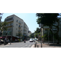 รูปถ่าย อิสราเอล(Israel) เทลอาวีฟ(Tel Aviv) ถนนรอธส์ไชลด์(Rothschild Street) 2007-06 10