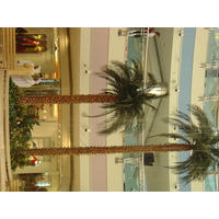 รูปถ่าย สหรัฐอาหรับเอมิเรตส์(United Arab Emirates) อาบูดาบี(Abu Dhabi) มารีนามอลล์(Marina Mall) 2005-09 16