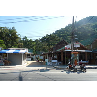 รูปถ่าย ไทย(Thailand) เกาะช้าง(Ko Chang) ถนนบนเกาะ(Island road) 2011-02 83