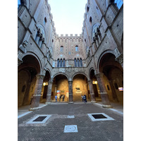 รูปถ่าย อิตาลี(Italy) ซีเอน่า(Siena) วังปุบบลีโก(Palazzo Pubblico) 2021-09 42