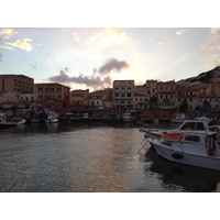 รูปถ่าย อิตาลี(Italy) ลามัดดาเลนา(La Maddalena) 2012-09 34