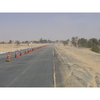 รูปถ่าย สหรัฐอาหรับเอมิเรตส์(United Arab Emirates) ถนนใกล้อาจแมน(Road near Ajman) 2005-03 0