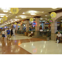 รูปถ่าย สหรัฐอาหรับเอมิเรตส์(United Arab Emirates) ดูไบ(Dubai) ห้างเดราซิตี้เซ็นเตอร์(Deira City Center Mall) 2005-09 13