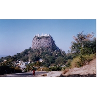 รูปถ่าย พม่า(Myanmar) ภูเขาโปปา(Mount Popa) 1998-01 0